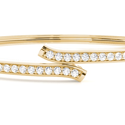 Runde Diamanten Pave gefasst in einem  Armreifen