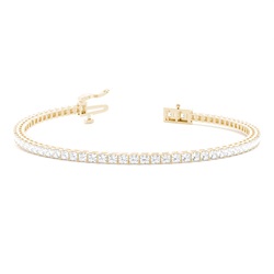 Princess Form Diamant Tennis Armband in einer Krappenfassung