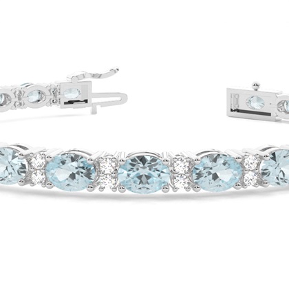 Ovales Aquamarin-Tennisarmband mit 4 Krappenfassungen