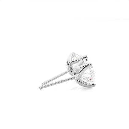 Diamant Ohrstecker in einer Krappenfassung