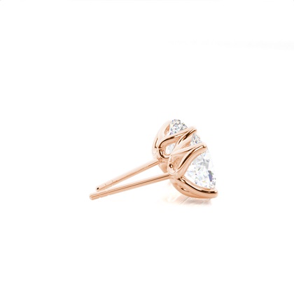 Diamant Ohrstecker in einer Krappenfassung