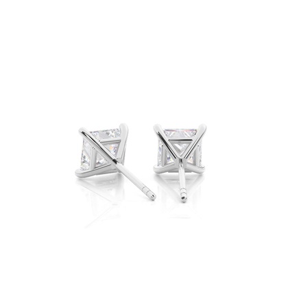 Prong-Einstellung Moissanit-Ohrstecker