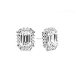 Halo Diamant Anhänger in einer Krappenfassung