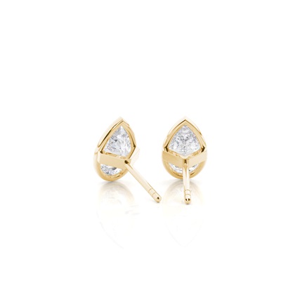 Runde Moissanite-Ohrstecker In Voller Bazelfassung