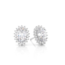 Prong Setting Oval Moissanite Stud Earring