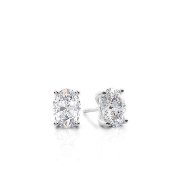 4 Prong Setting Oval Moissanite Stud Earring