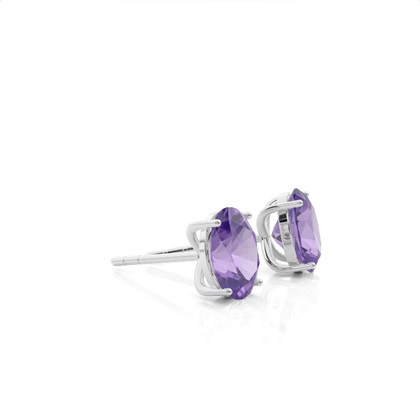 Ovale Amethyst-Ohrstecker in einer 4er Krappenfassung