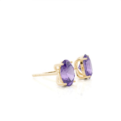 Ovale Amethyst-Ohrstecker in einer 4er Krappenfassung
