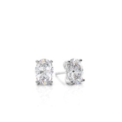 4 Prong Setting Oval Moissanite Stud Earring