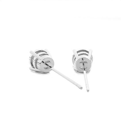 Illusion Plate Prong Setting Round Stud Diamond Earrings