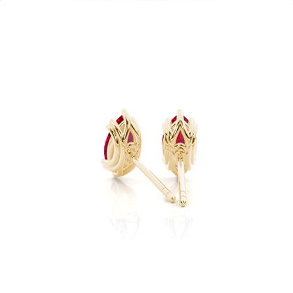 Rubin-Ohrstecker in Krappenfassung