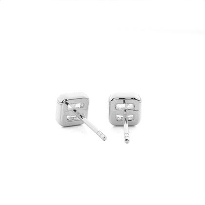Prong Setting Diamond Stud Earrings