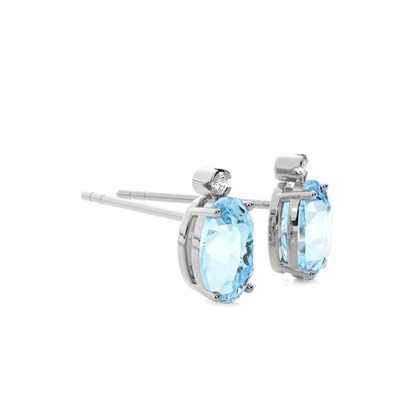 Ovale Aquamarin-Ohrringe in einer Krappenfassung