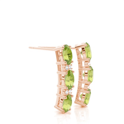 Ovale Peridot-Ohrringe in einer Krappenfassung