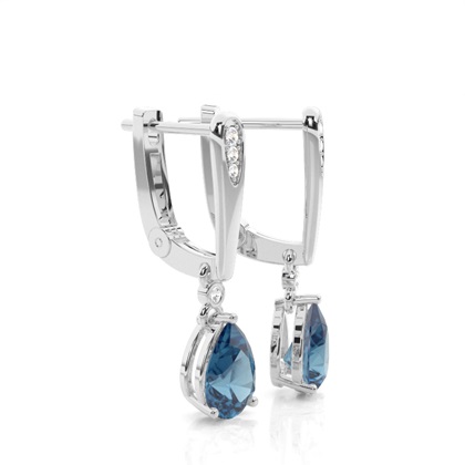 TropfenfÃ¶rmige Blau Topas Ohrringe in einer Krappenfassung