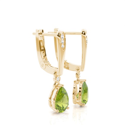 Tropfenförmige Peridot Ohrringe in einer Krappenfassung