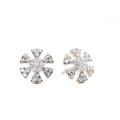 Prong Setting Round Diamond Cluster Stud Earrings