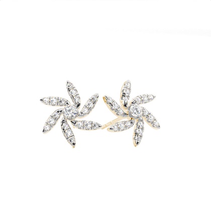 Prong Setting Round Diamond Cluster Stud Earrings