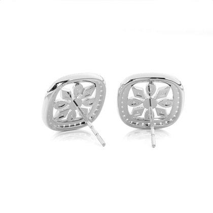 Prong Setting Round Diamond Cluster Stud Earrings