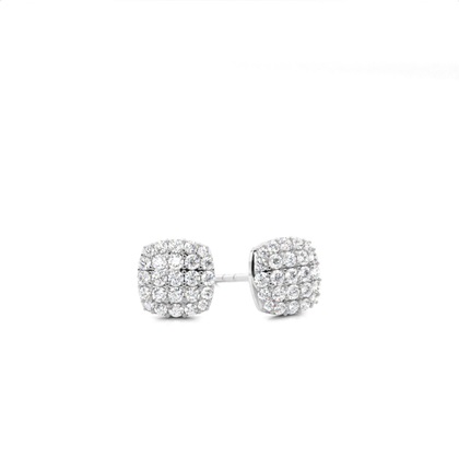 Prong Setting Round Diamond Cluster Stud Earrings