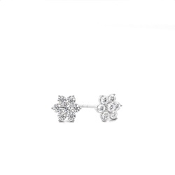 Prong Setting Round Diamond Flower Stud Earrings