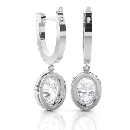 Boucles d'oreilles créoles Moissanit serti griffes