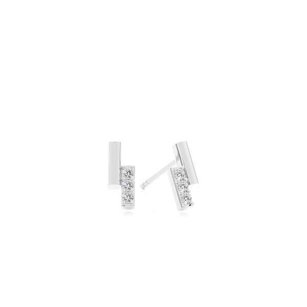 Prong Setting Dainty Stud Earring