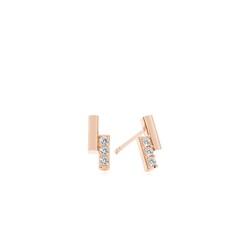 Prong Setting Dainty Stud Earring