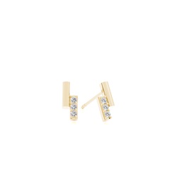 Prong Setting Dainty Stud Earring