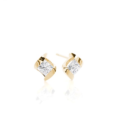 Twisted curve look Diamond Studs