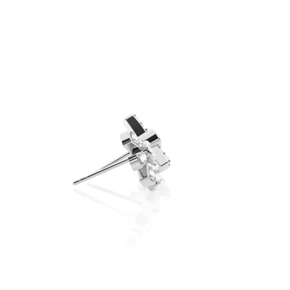 Everyday diamond stud earrings