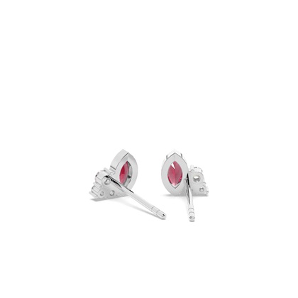 Ziehrlicher Rubin-Ohrring in Diamanten-Cluster