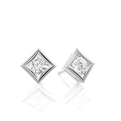 Metal accent Round Diamond Studs