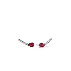 Zierlicher Ohrstecker mit Rubin und rundem Diamant