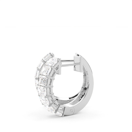 Creolen mit Diamanten im Smaragdschliff