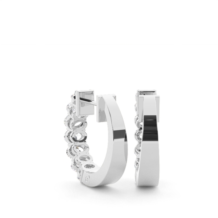 Creolen mit Diamanten im Ovalschliff