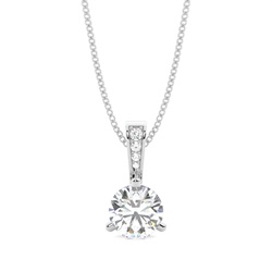 Diamant Anhänger in einer Krappenfassung