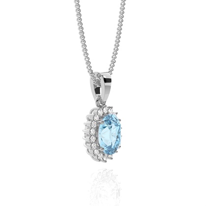 Ovaler Aquamarin-Anhänger in einer 4er Krappenfassung