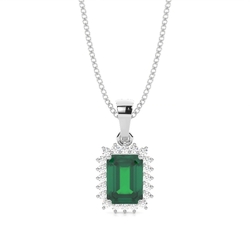Prong Setting Emerald Pendent