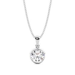 Beze-Einstellung Diamant-Solitaire-Anhänger