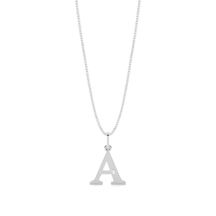 A Initial Pendant Necklace in Silver
