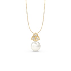 Floral Look Freshwater Pearl Pendant