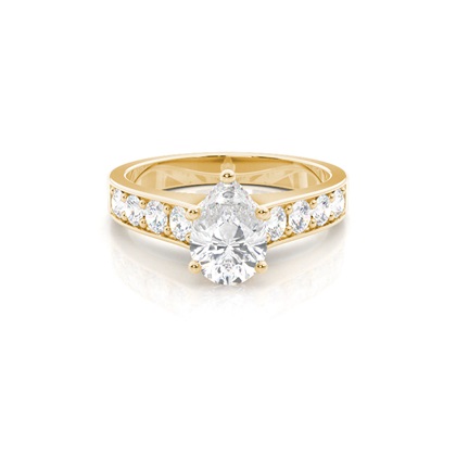 Pear Shaped Diamond Engagement Rings