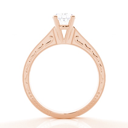 Diamantring in einer Krappenfassung mit medium Schulter Moissanit