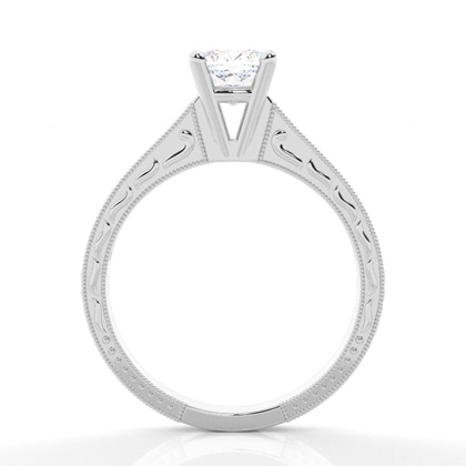 Diamantring in einer Krappenfassung mit medium Schulter Moissanit