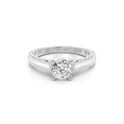 Diamantring in einer Krappenfassung mit medium Schulter Diamanten
