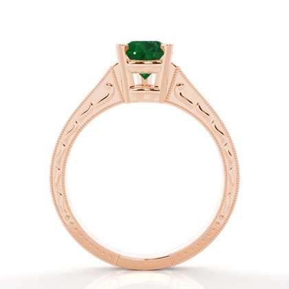 Smaragd Ring In Einer Krappenfassung Mit Medium Schulter Diamanten