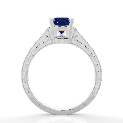 Diamantring In Einer Krappenfassung Mit Medium Schulter Diamanten