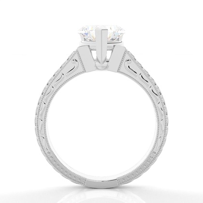 Großer Diamanten Verlobungsring in einer Krappenfassung