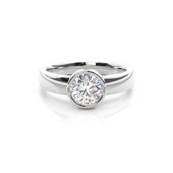 Großer Diamant Ring in einer Zargenfassung 